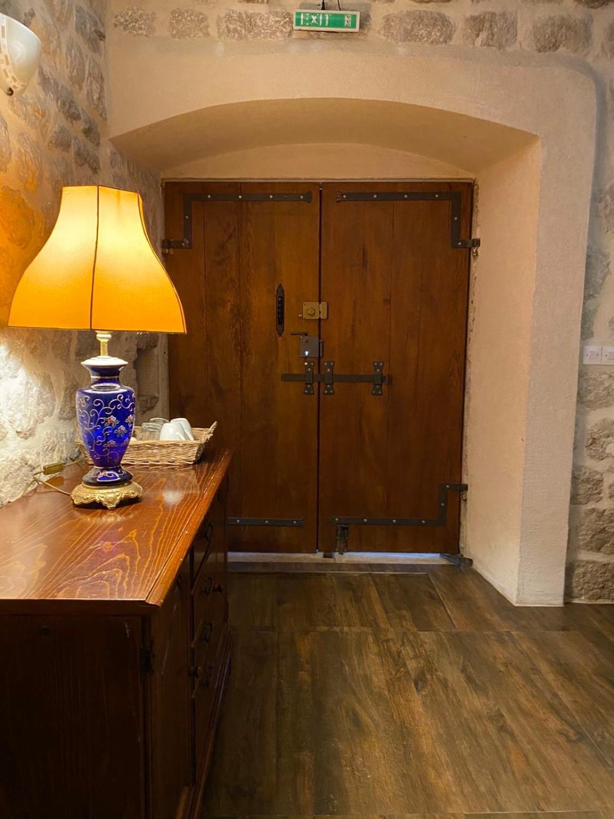 Oldmarinervilla Prčanj エクステリア 写真